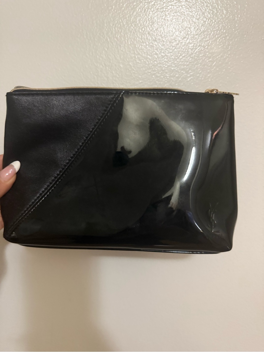Yves Saint Laurent BEAUTE Black Patent Leather Toiletry Pouch